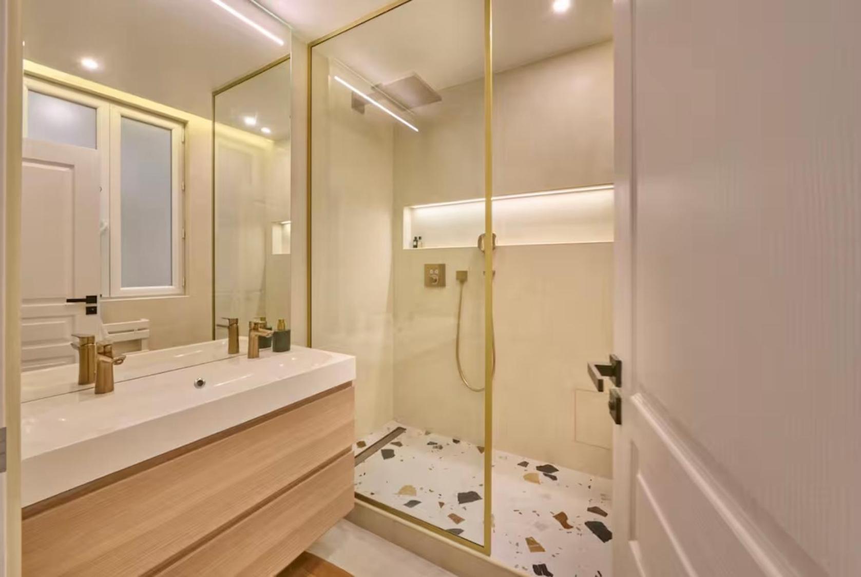 Beach - Kitchen - Wifi - Air Conditioning - Center - Tram Nisa Exterior foto